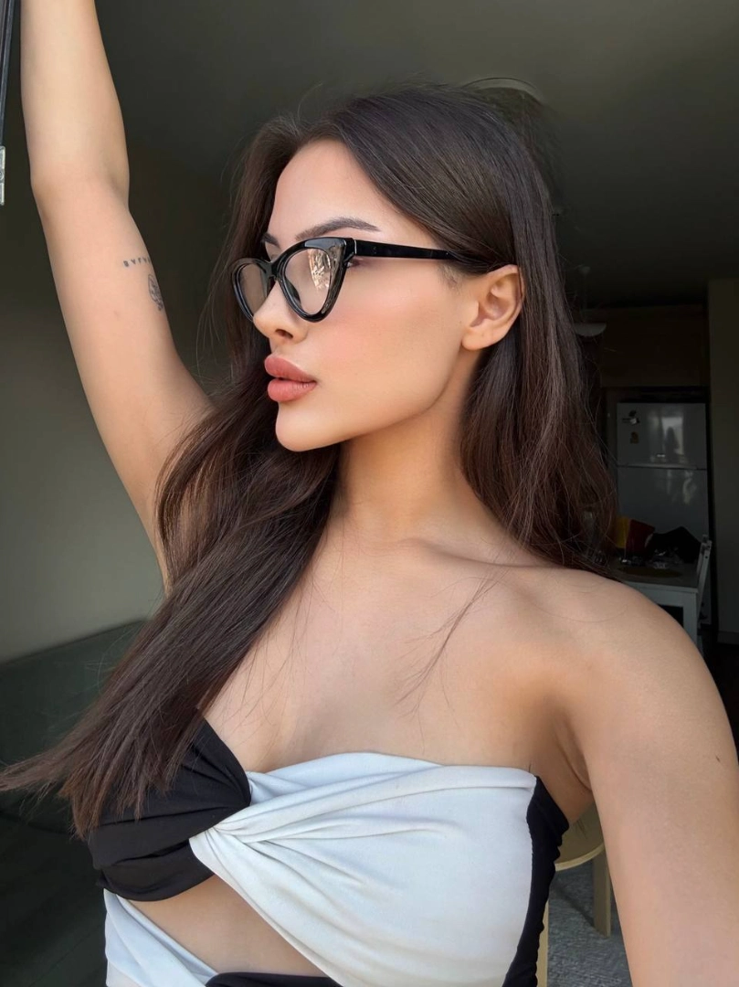 CAT SERİSİ – Siyah Şeffaf Cam